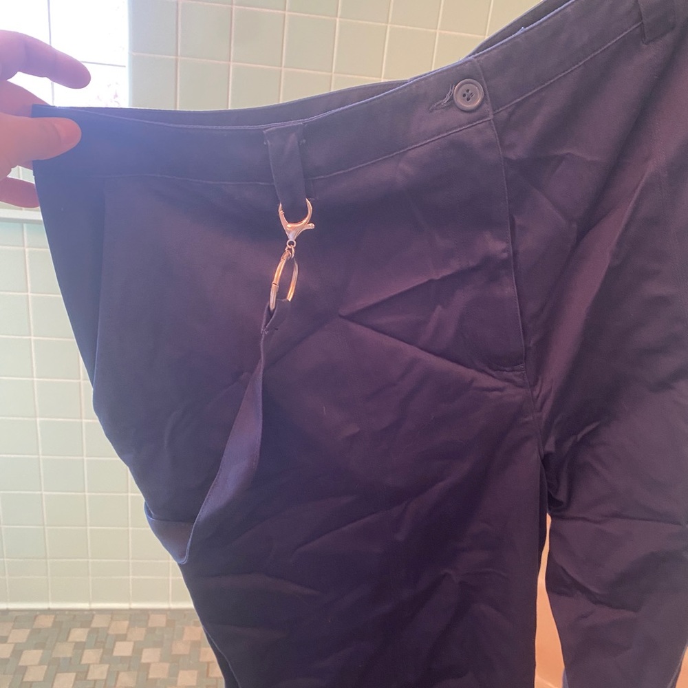 Navy wrk pants with chain detail